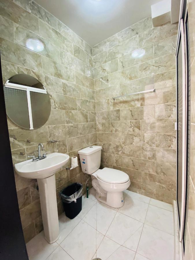 Hotel Villa Pralaya Джутепек Екстериор снимка
