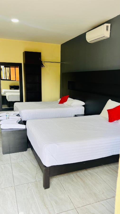 Hotel Villa Pralaya Джутепек Екстериор снимка
