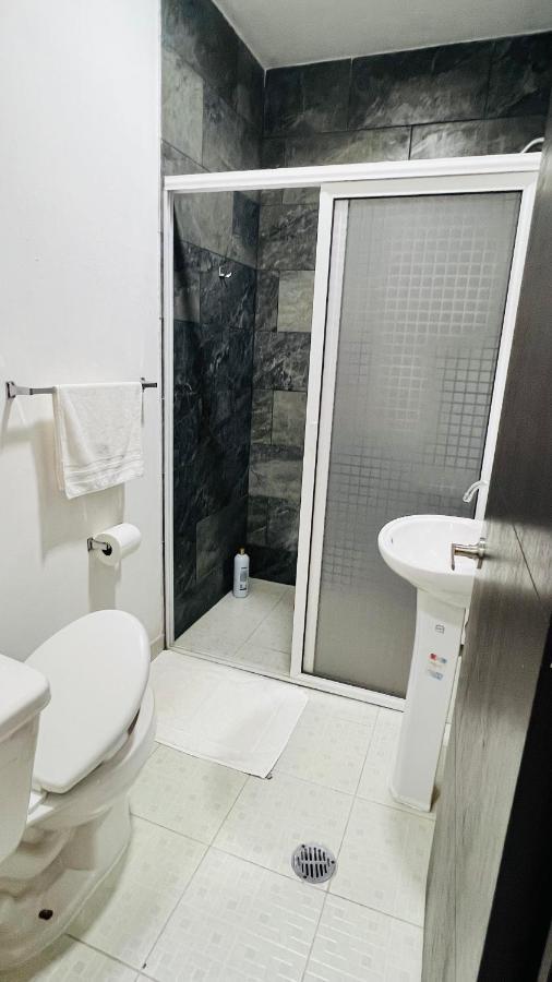 Hotel Villa Pralaya Джутепек Екстериор снимка
