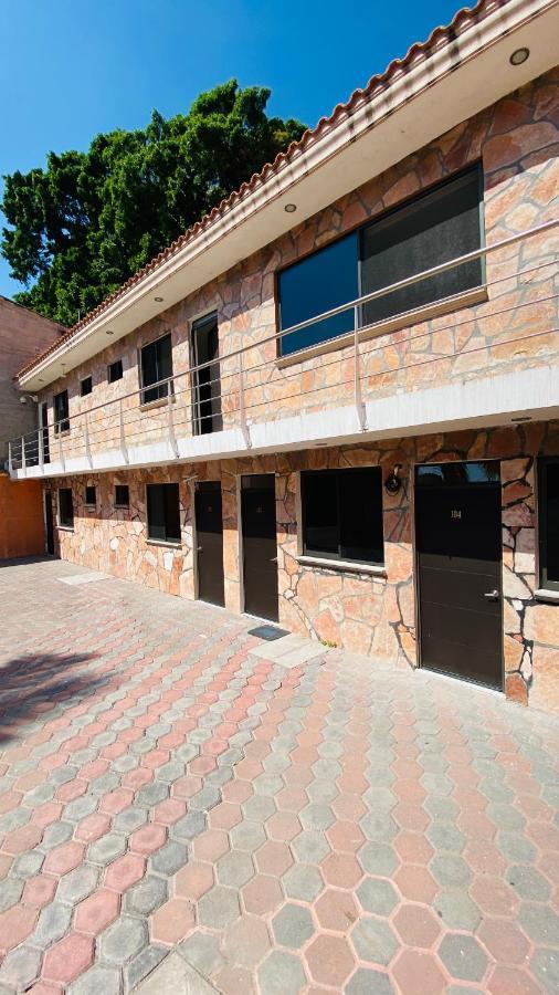 Hotel Villa Pralaya Джутепек Екстериор снимка